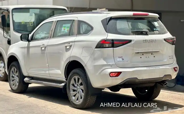 جيب ايسوزو Mux 2024 فل كامل _ ( كاش - تقسيط ) . 7