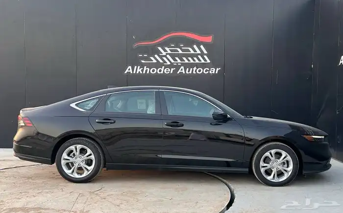 هوندا اكورد 2025 LX ستاندر لدى شركة عبدالمجيد الخضر 3
