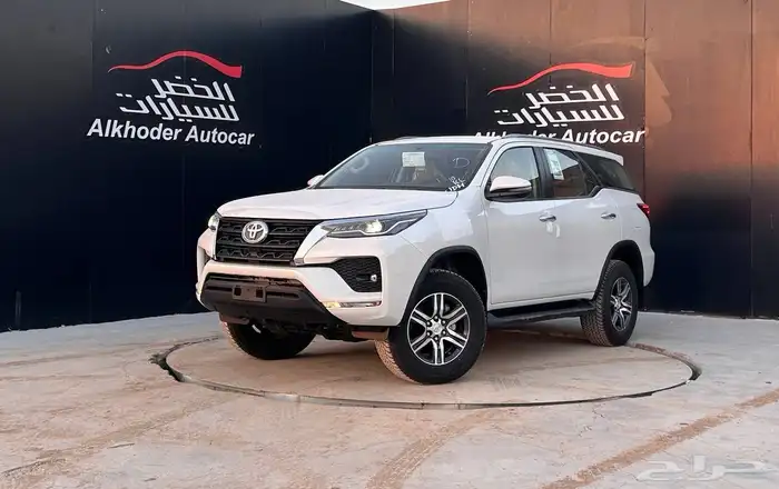 تويوتا فورتشنر VX1 بنزين 2025 لدى شركة عبدالمجيد الخضر 0
