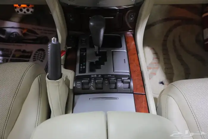 جيب لكزس LX570 سبورت فل كامل 2015 19