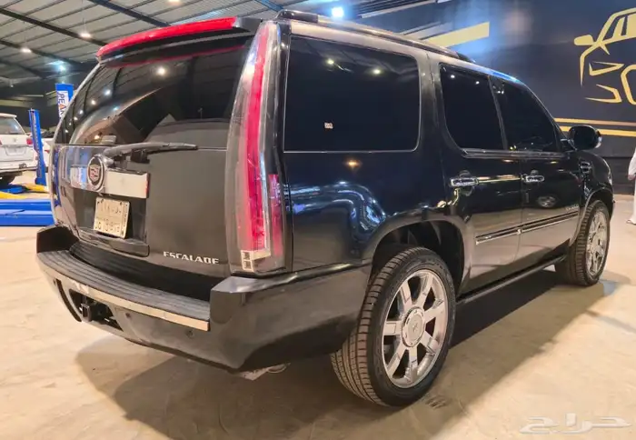 اسكاليد 2011 شاصي قصير 1