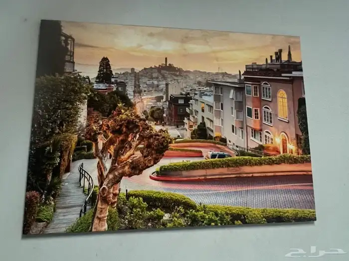 اللي يبي من الاغراض مانختلف على السعر لاني ناقل من البيت . 1