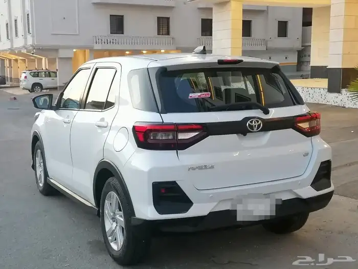 للبيع تويوتا رايز الموديل 2023 بدي وكاله كامل 11