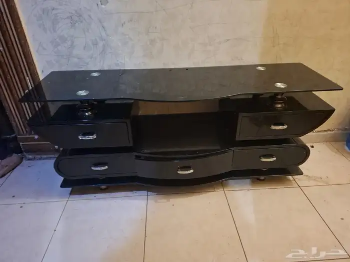 طاوله تليفزيون ب200 0