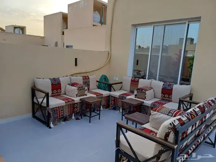 تاجير طاولات تاجير كراسي تاجير زل تاجير جلسات شعبيه قهوجيين 0