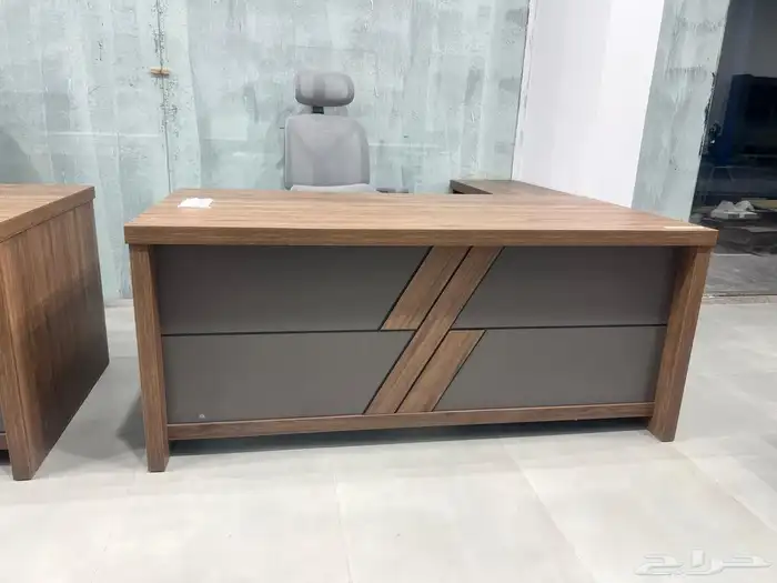 مكتب مدير طقم مكتب اداري دولاب كرسي جلد فخم 9