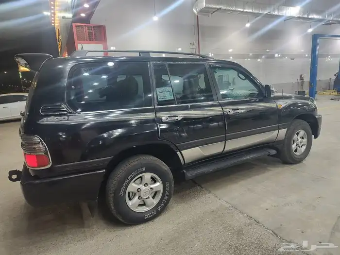 للبيع سيارة لاند كروزر موديل 1998 قير اتوماتيك فتحة سقف زجا 4