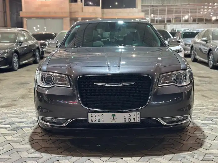 كرايسلر 2022 C300 ليمتد شبه جديد 1