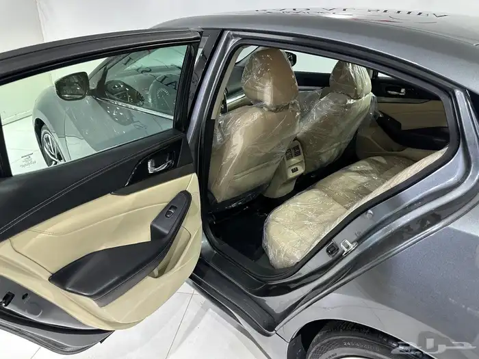 نيسان مكسيما 2020 16