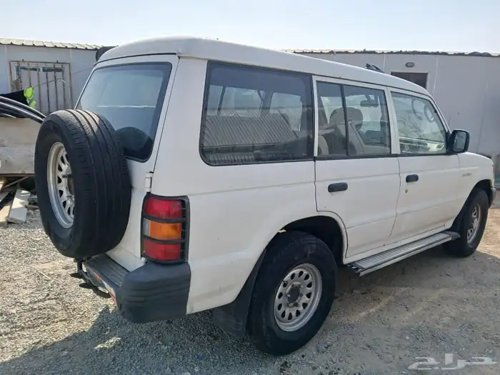 سيارة باجوري باب واحد موديل 2002 بحالة جيدة 2