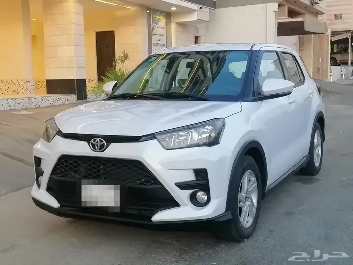 للبيع تويوتا رايز الموديل 2023 بدي وكاله كامل 4