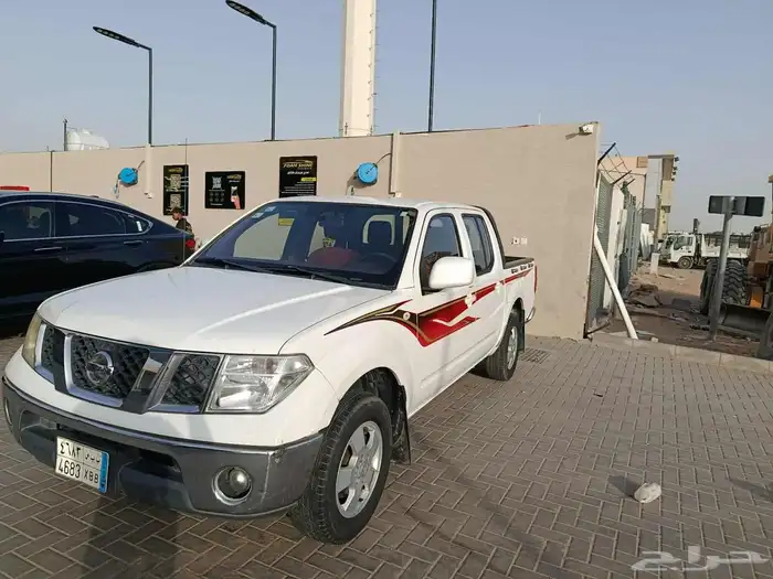 نيسان نافارا 1