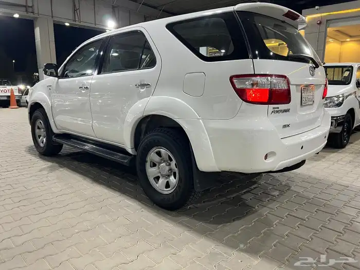 فورشنر موديل 2009 قير عادي دبل 8