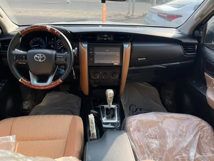 تويوتا فورشنر 2023 دبل مخزن 7