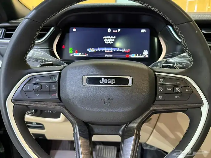 جيب - جراند شيروكي - لميتد بلس - 2023 - سعودي ( ممشى قليل ) 10