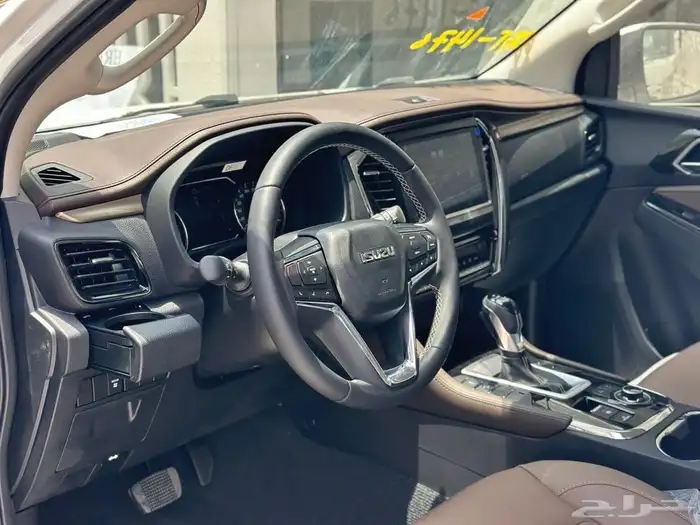 جيب ايسوزو Mux 2024 فل كامل _ ( كاش - تقسيط ) . 25