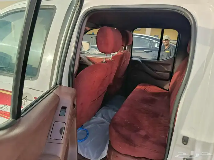 نيسان نافارا 9