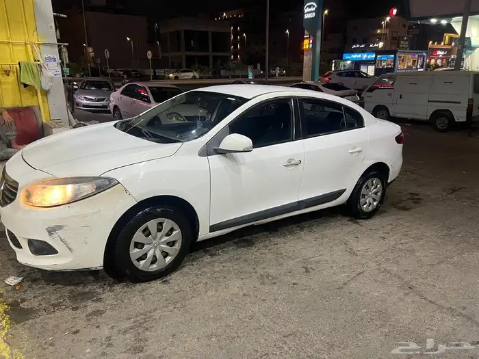 سيارة رينو 2