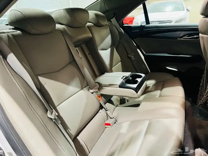 كاديلاك 2015 ATS (بحالة ممتازة) 9