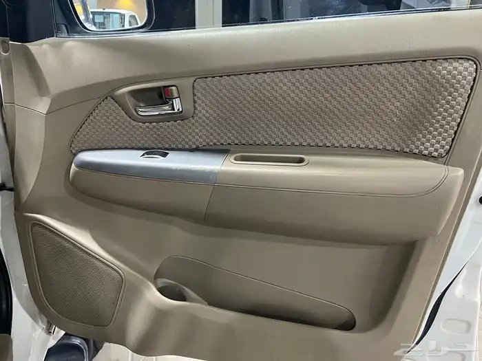 فورشنر موديل 2009 قير عادي دبل 18