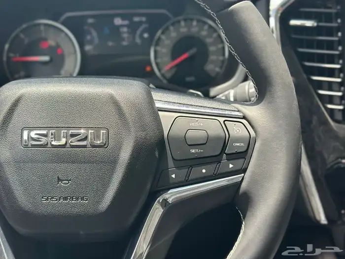 جيب ايسوزو Mux 2024 فل كامل _ ( كاش - تقسيط ) . 20