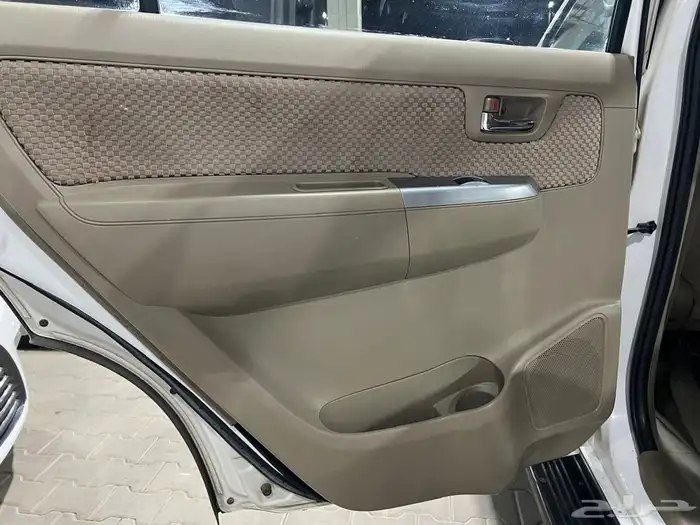 فورشنر موديل 2009 قير عادي دبل 14