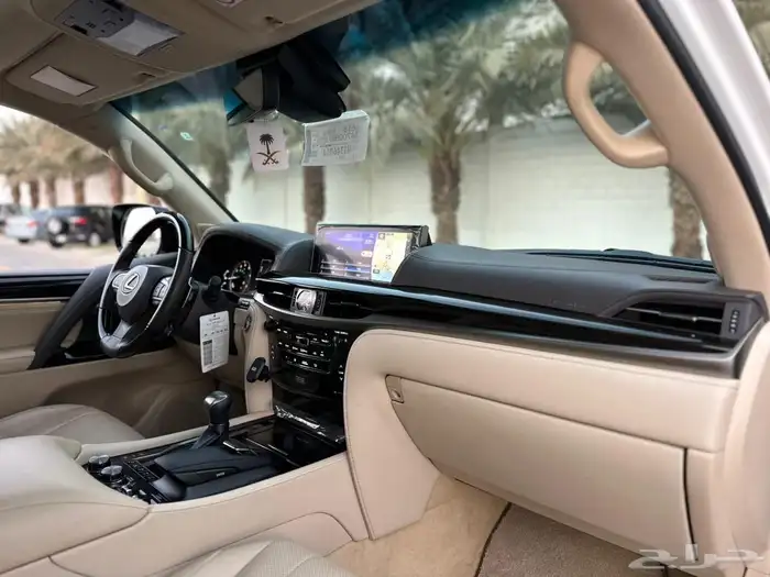 لكزس LX570 2021 سعودي شبه جديد 22