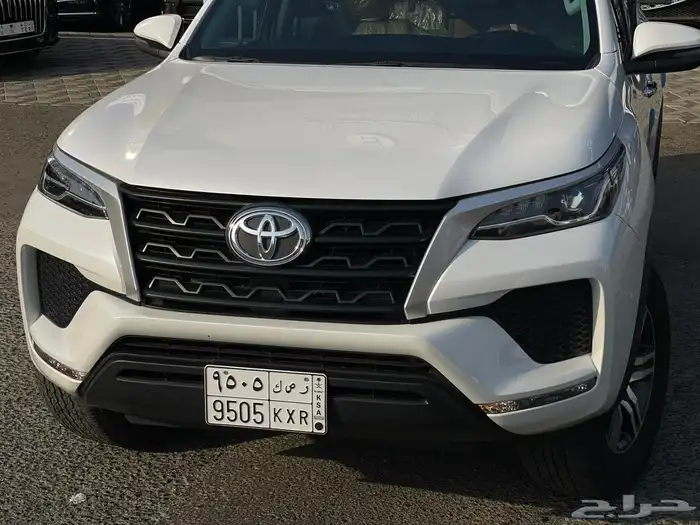 تويوتا فورشنر 2023 دبل مخزن 10