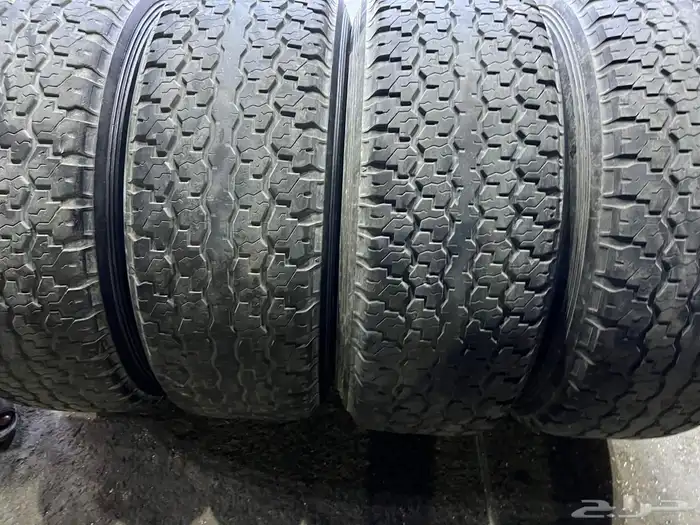 جنوط سنبوسه مقاس 16 مع كفرات دنلوب مقاس 275 70 16 10