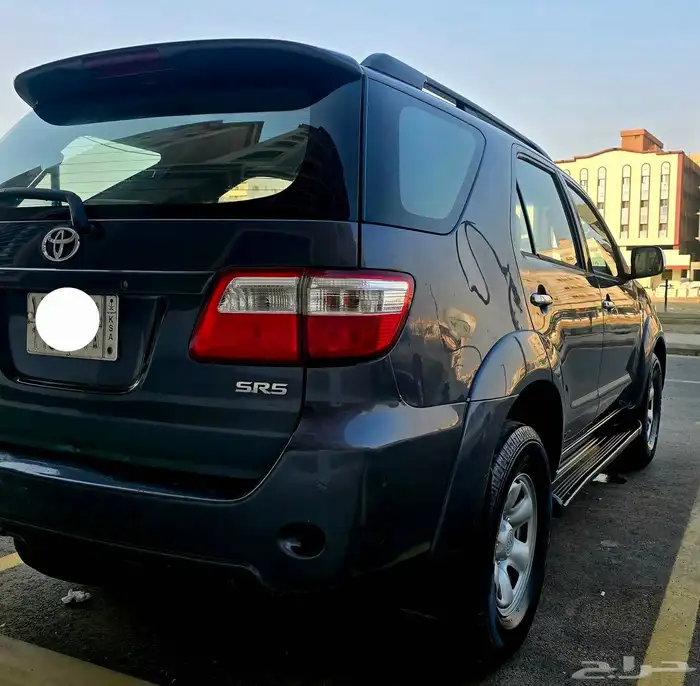 جيب تويوتا فورتشنر 2010 7