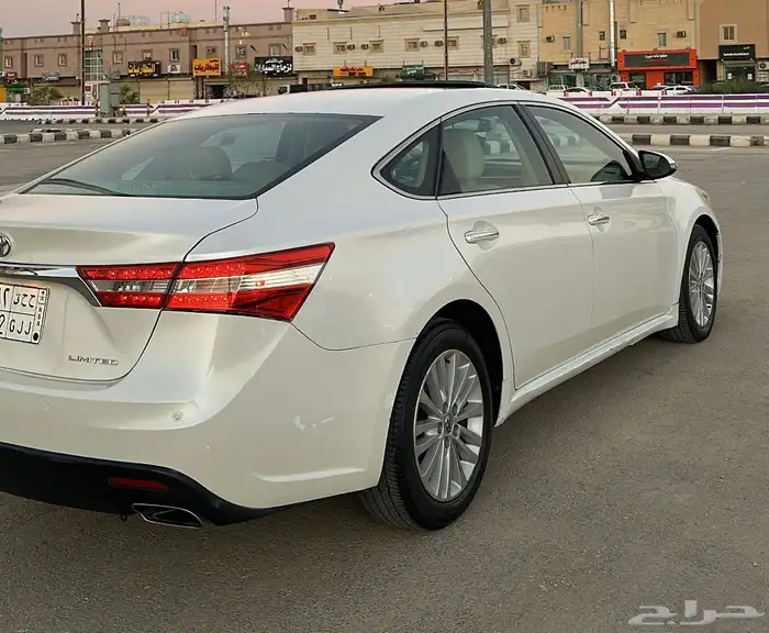 تويوتا افلون 2013 5