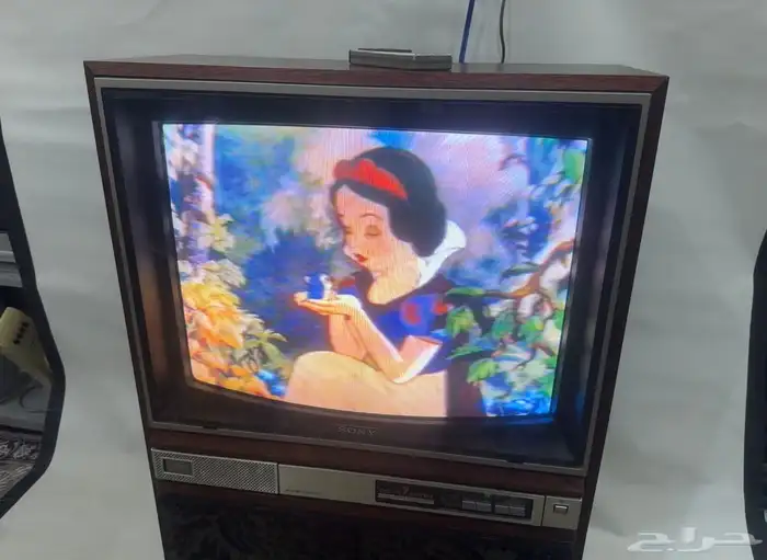 تلفزيون سوني قديم 7