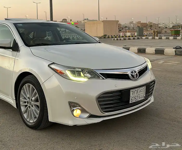 تويوتا افلون 2013 2