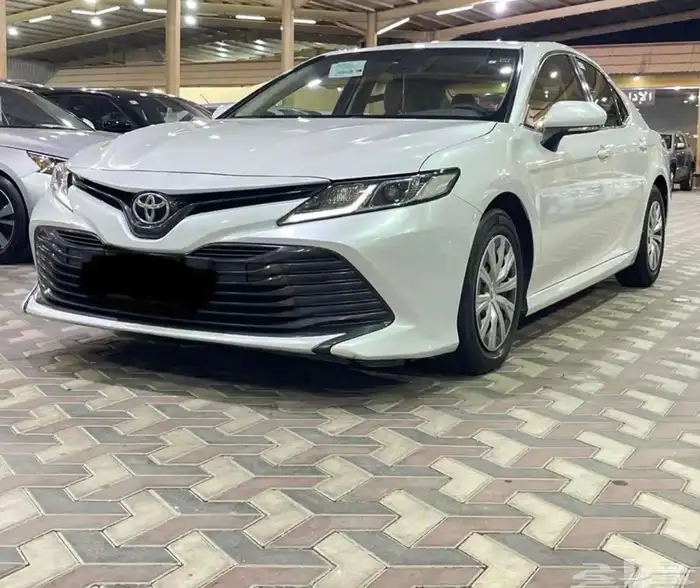 كامري LE موديل 2020 نظيفه 2