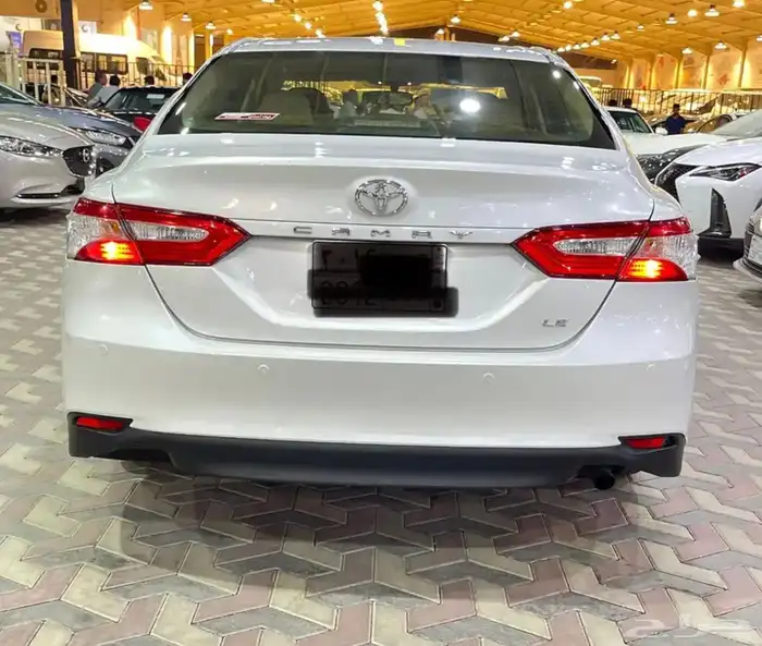 كامري LE موديل 2020 نظيفه 5