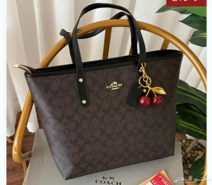 شنطه كوتش جديده مع التست باق حقها 0