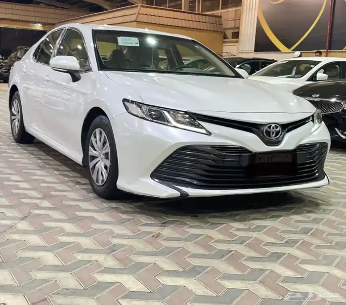 كامري LE موديل 2020 نظيفه 1