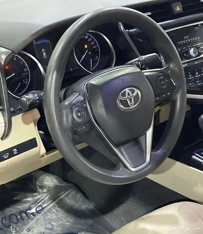 كامري LE موديل 2020 نظيفه 8