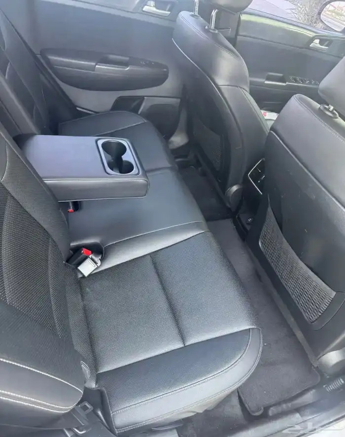 كيا سبورتاج ديزل للبيع او البدل المناسب شرط 6