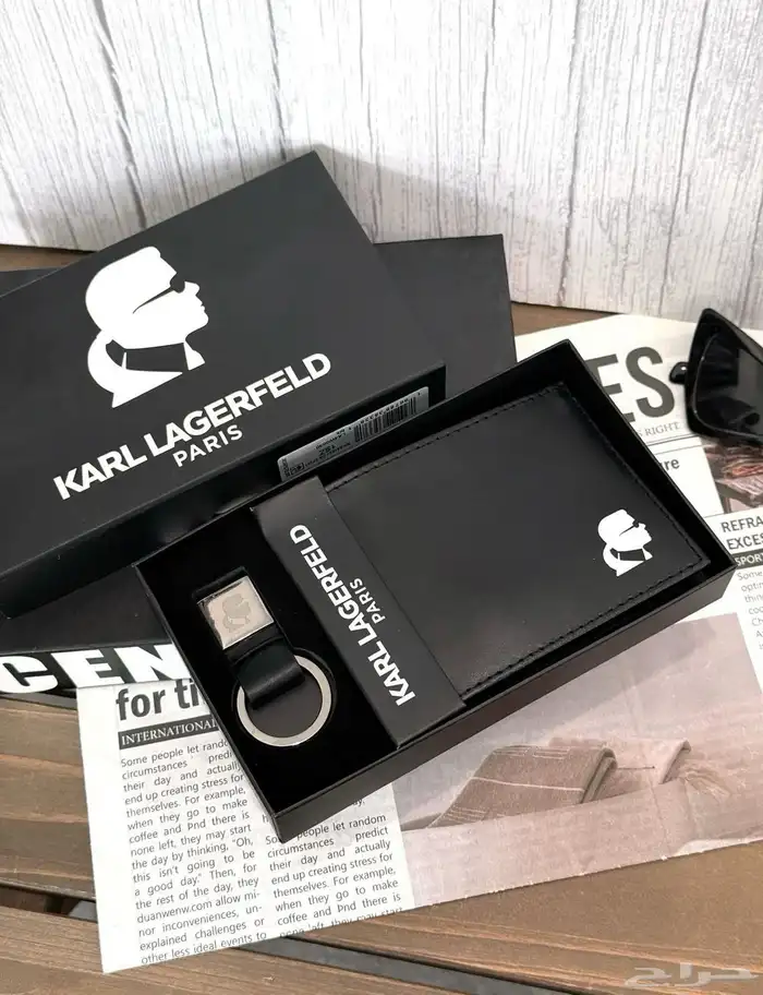 طقم رجالي كارل لاغرفيلد 1