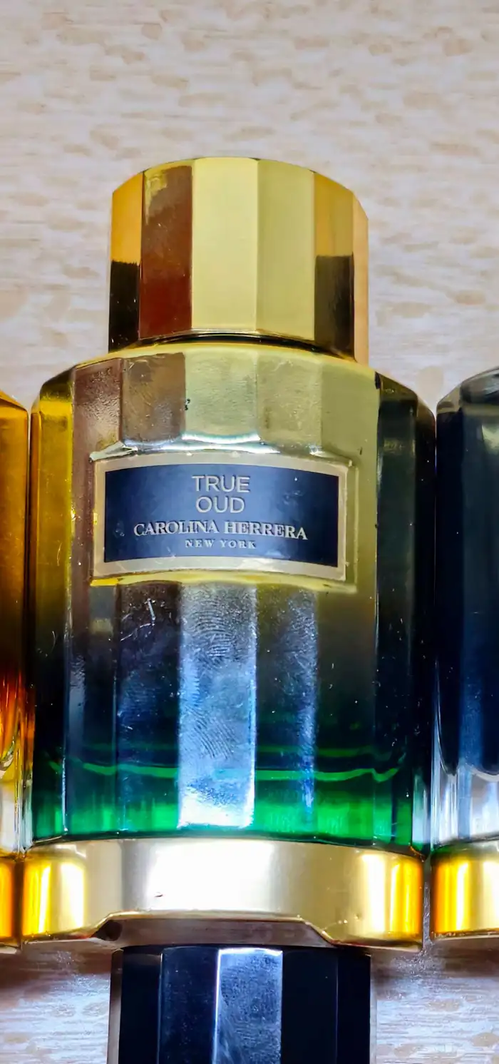 عطور CH من كارولينا هيريرا تستر مطار 4