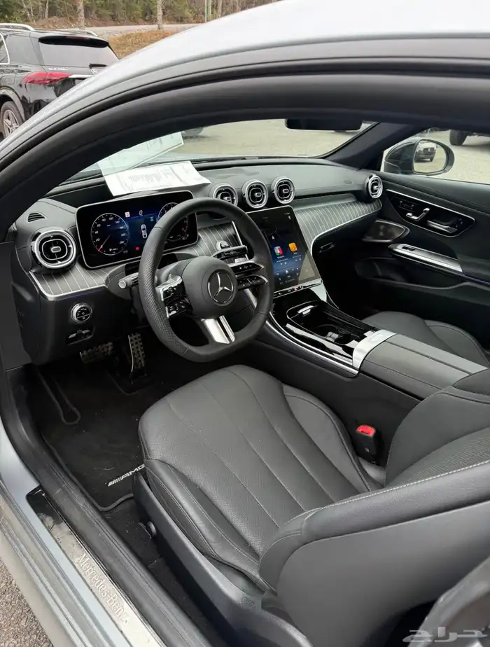 للبيع مرسيدس CLE300 موديل 2024 شبه اصفار وارد كندا 6