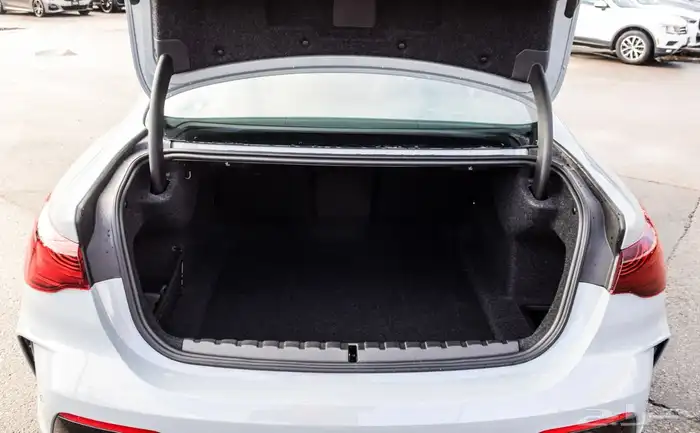 للبيع BMW - 440i موديل 2025 شبه اصفار وارد كندا 8