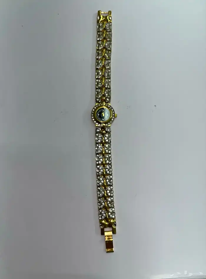 ساعات نسائية قديمة ماركة اصلية وفيها ذهب و الماس 9