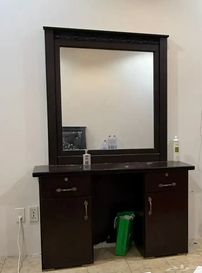 غرفة كامله سيريرين بالمرتبه 2