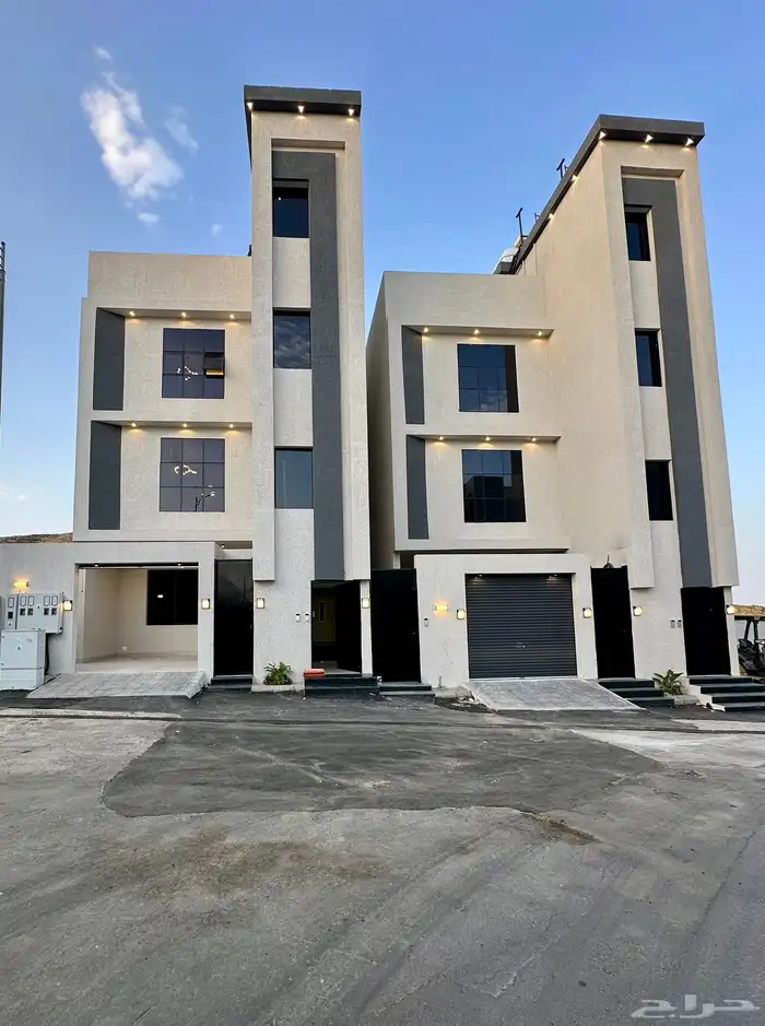 للبيع شقق علويه بمصعد واسطح خاصه بأبها-المحاله520الف 0