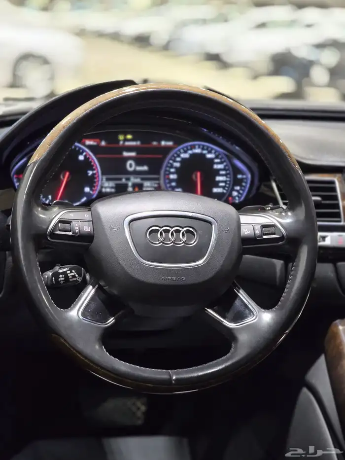 اودي A8-L موديل 2016 بحاله ممتازه 21