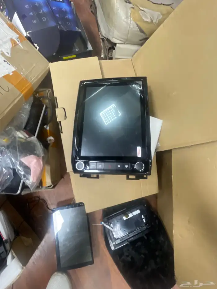 شاشات لجميع السيارات 1