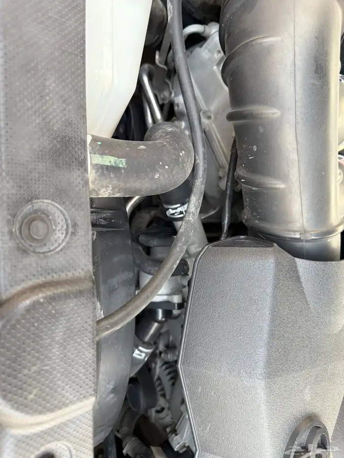 برادو 2011 ستة سلندر مخزن وكالة 24