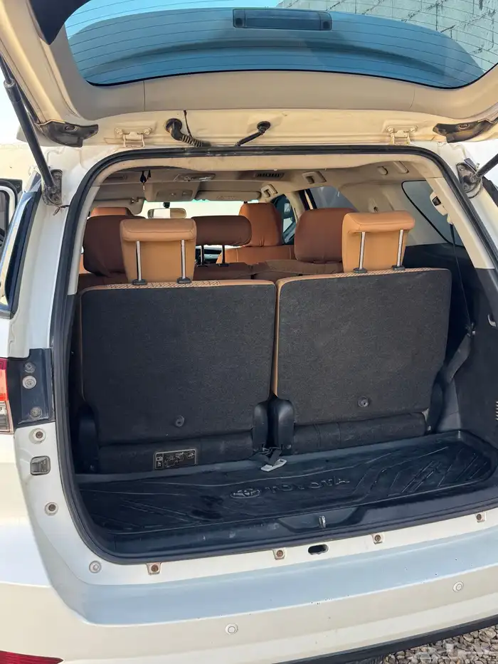 للبيع فورشنر 2018 بنزين دبل 11